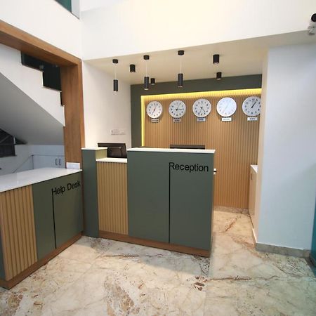Hotel Royal Blooms Bangalore Eksteriør bilde